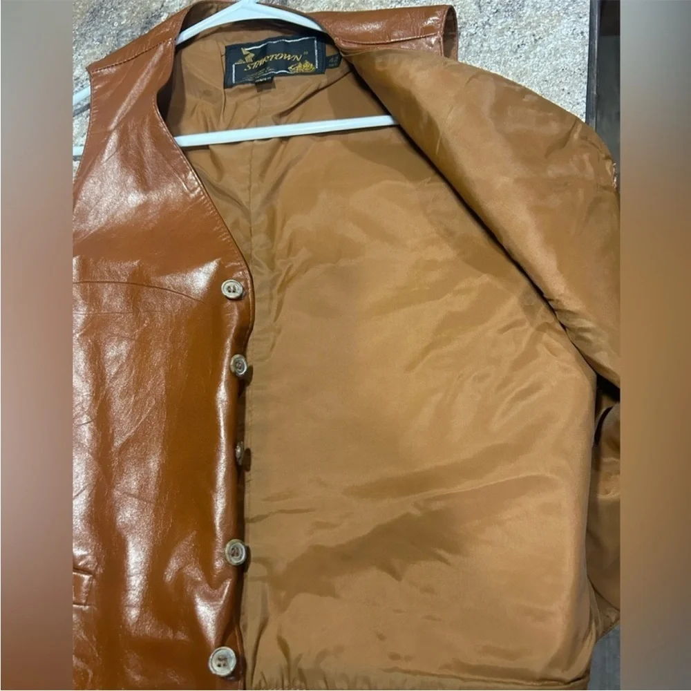 Brown Leather V-Neck Fitted Vest 42 Reg